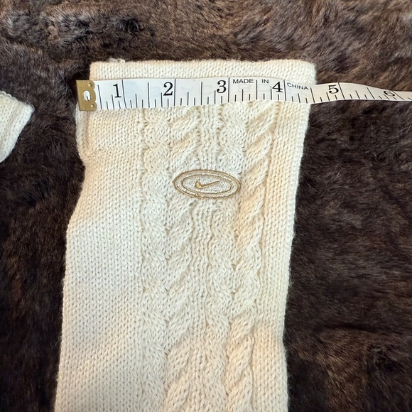 NIKE WHITE WOOL FINGERLESS GLOVES Mittens Arm Warners Wool blend One Size - Picture 6 of 7